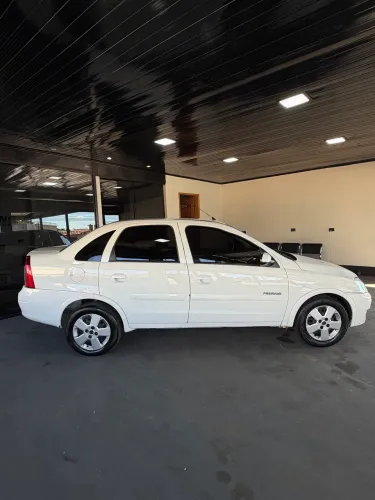 Chevrolet Corsa Sed. Premium 1.4 8V Econoflex 4P 2011