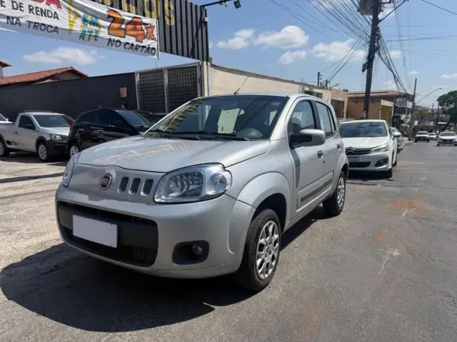 Fiat Uno Vivace Celeb. 1.0 EVO F.flex 8V 5P 2013