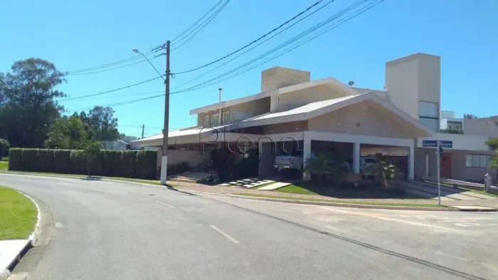 Casa à Venda no Condomínio Reserva dos Vinhedos em Louveira, no bairro Capivari.
