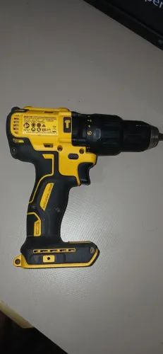 Furadeira dewalt dc 778b