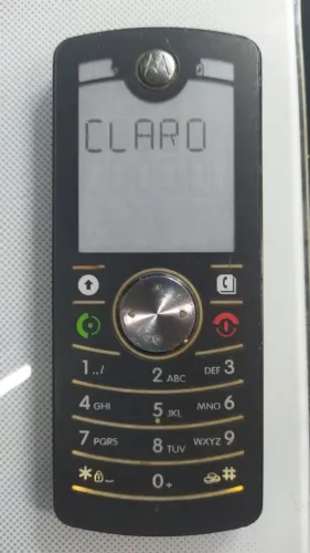 MOTOROLA F3 PRETO ( OPERADORA CLARO)