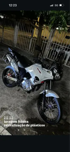 Troco por carro