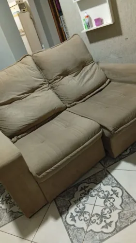 Sofá retrátil e reclinável