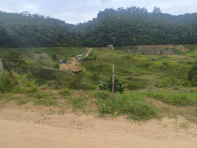 Terreno de granja em Chácara 