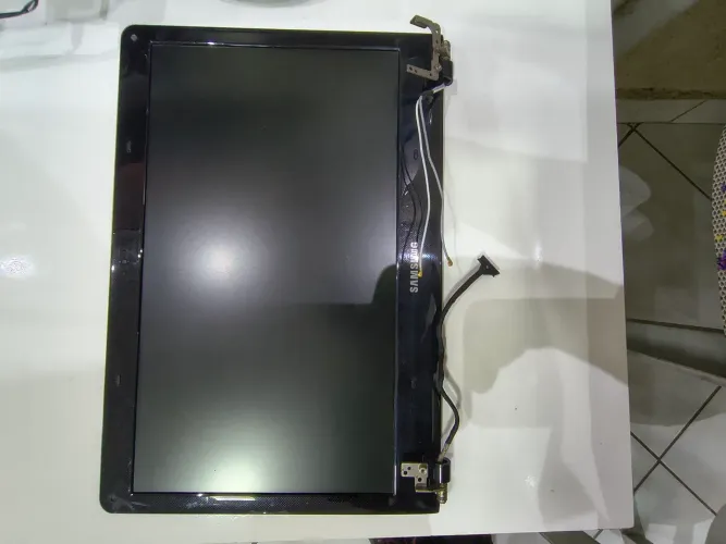 Carcaça Tela Notebook Samsung Np300e4c Np300e4a Np300e4e (Usado)