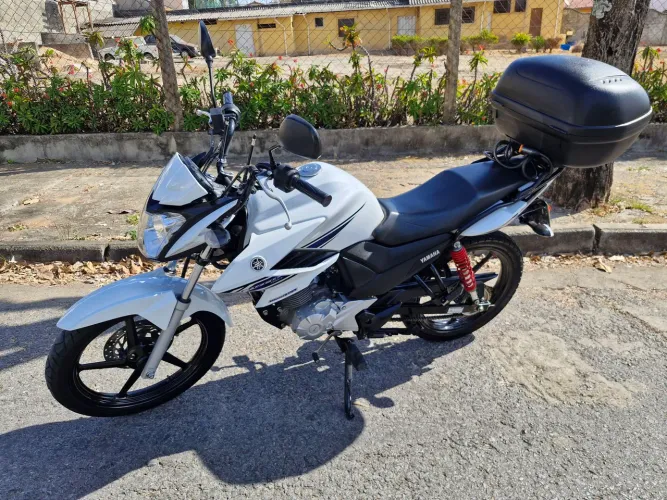 Yamaha Fazer YS 150 SED 2014, Único Dono, 55.317 km + Baú 45L