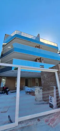 Apartamentos e Coberturas à venda com 106m² à 300m² - 3 e 4 quartos com suítes a partir de