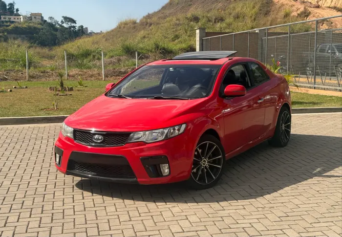 Kia Motors Cerato Koup 2.0 16V Aut. 2012