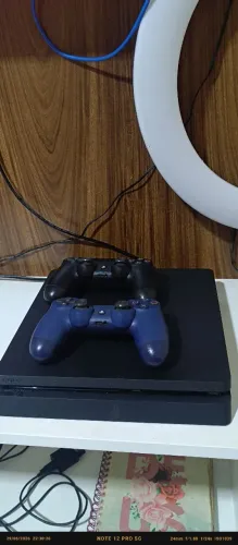 Ps4 slim 