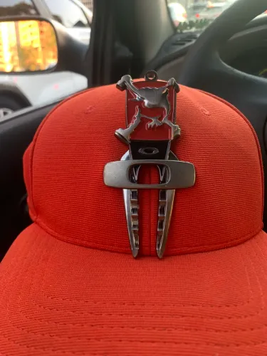 Boné gascan Red oakley + garfo raro relíquia