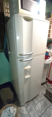 Geladeira Frost Free Electrolux