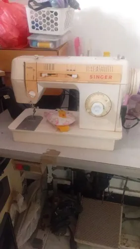 Máquina de costura