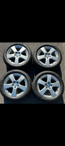Rodas Mercedez c200 Original aro 17 com peneus Run Flat