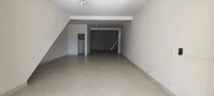 Sala Comercial no Cajuru 