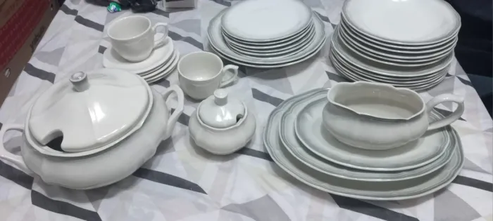 Aparelho de jantar - 28 peças
