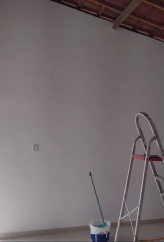 Pintor e serviço em geral