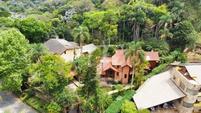 Casa com 5 dormitórios à venda, 400 m² por R$ 1.970.000,00 - Serra da Cantareira - Mairipo