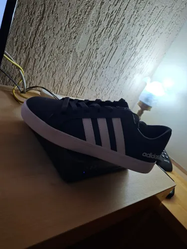 Tenis casual