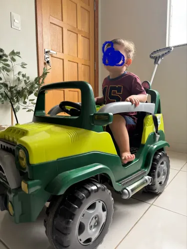 Jeep de passeio infantil