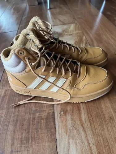 Tênis ADIDAS HOOPS - usado uma vez - Tamanho 11,5US/43 BRA