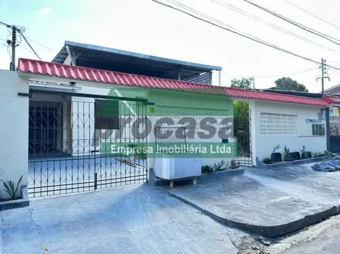 APARTAMENTO COM PATIO COMPATILHADO NO BAIRRO DE FLORES, LOCAL SUPER TRANQUILO