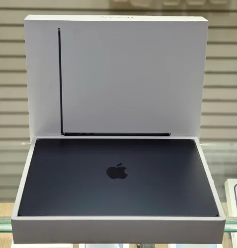 Macbook air m4 16gb / 256gb garantia até 06/10/2026, bateria 100% LOJA FÍSICA ( 16 / 256 )