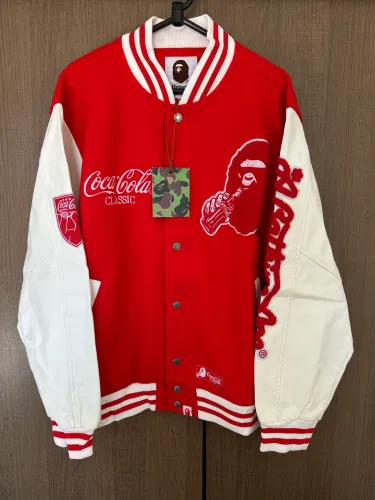 Jaqueta Bape x Coca-Cola Varsity College