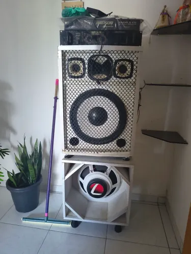 Vende- se ou troca