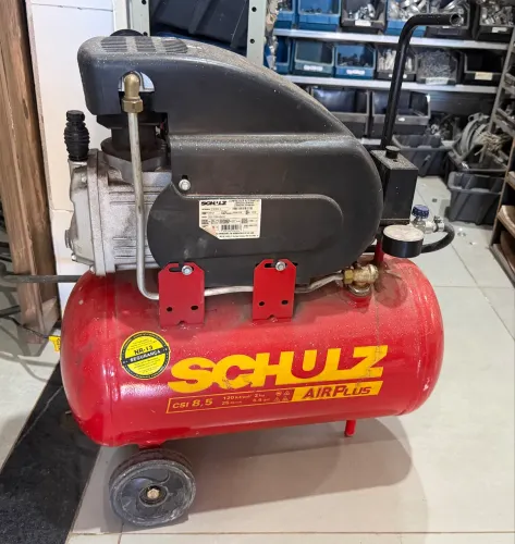 Compressor de ar Air Plus Schulz CSI 25L 220V - Semi-novo!