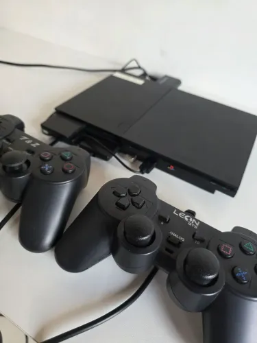 PlayStation 2 + 40 jogos | Imagem HDTV. 