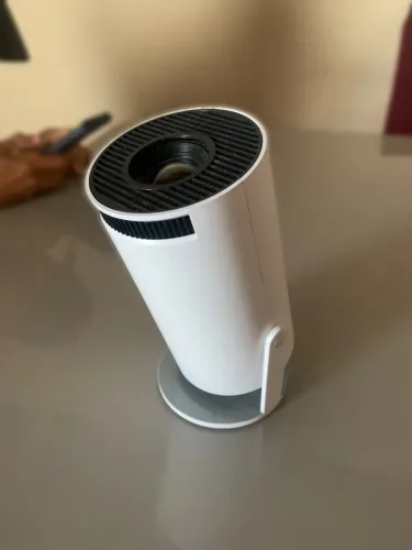 Vendo projetor em ótimas condições vai com cabo e controle