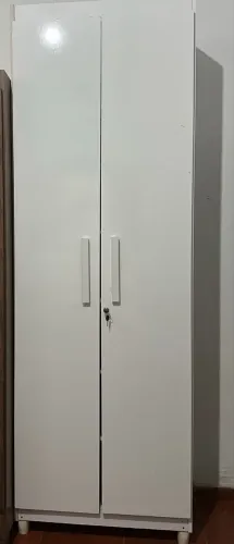 Sapateira/ guarda roupa