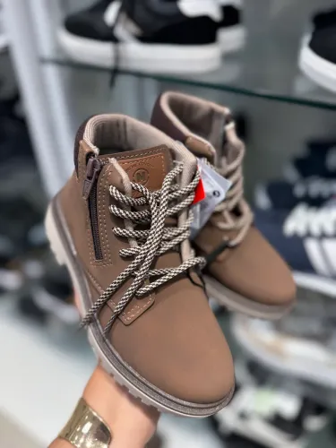 Bota infantil menino