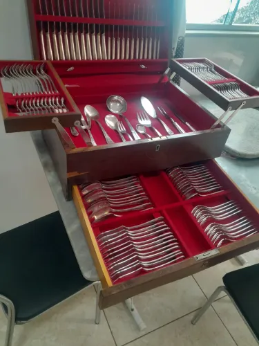 Faqueiro  Rádio em prata 90 centenário com 129 pcs