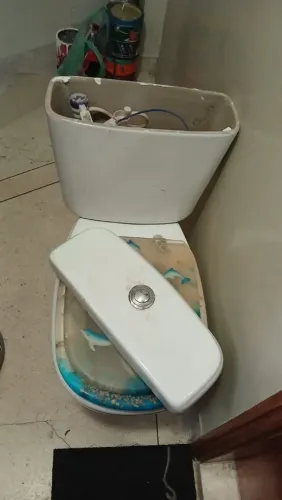Vaso sanitário com caixa acoplada completa 