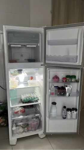 Vendo geladeira