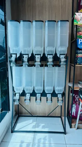 Dispenser para rações a granel
