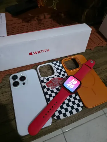Iphone 14 pro 256GB +relógio Apple watch série 6 red (SO VENDA)