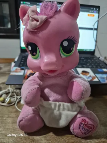 My little pony play n carry skywhishes