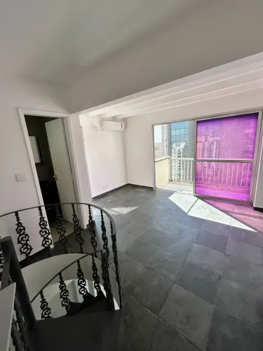 Duplex para aluguel e venda com 77 metros quadrados com 2 quartos em Pinheiros - São Paulo