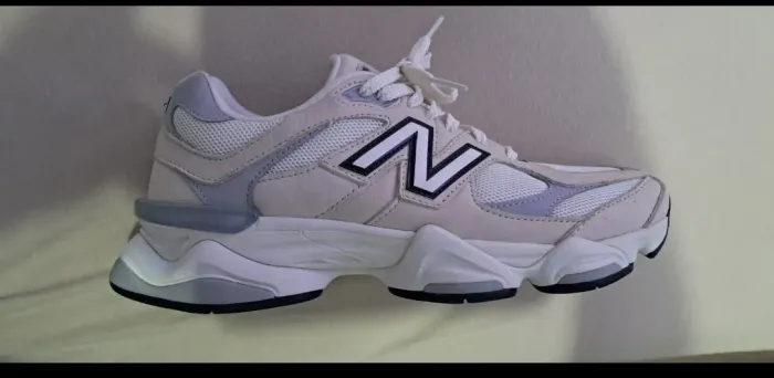 Tenis New Balance 9060 novo