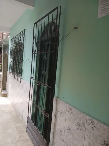 CASA PRA VENDER .OH troco em carro oh moto valor da casa 35000. 