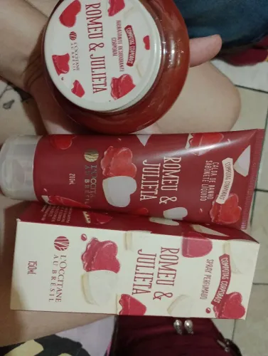 Kit Romeu e Julieta L'Occitane