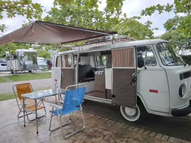 Kombi Home Legalizado 5 Pessoas sentado 