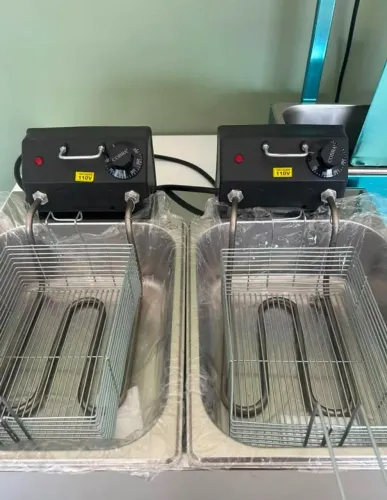 Fritadeira Elétrica Inox Profissional Cuba Dupla pra sair hoje !