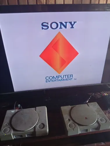 Playstation 1 clássico (relíquia)