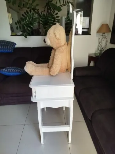 *Penteadeira branca novinha* em perfeito estado* você não vai se arrepender quando comprar