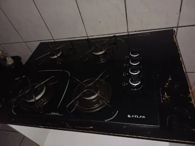 Fogão cooktop com balcão