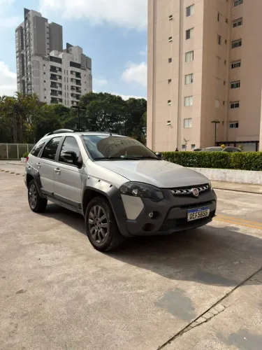 Fiat Palio Weekend Adventure Locker 1.8 Flex 2018