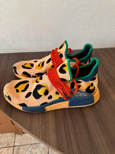 TÊNIS ADIDAS HU NMD PHARREL WILLIAMS, ORIGINAL, TAMANHO 42, NOVO, MODELO RARÍSSIMO